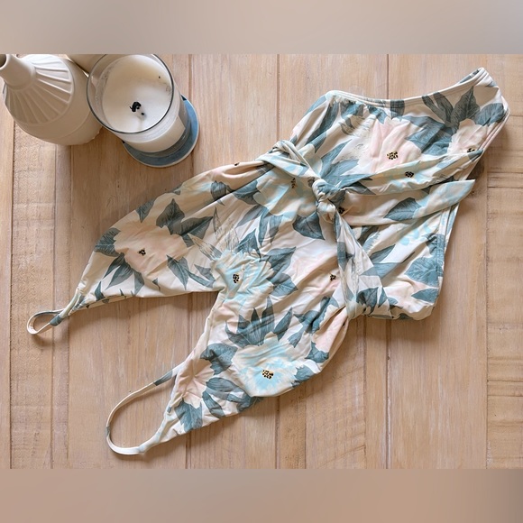 Billabong Other - Billabong X Salty Blonde Bathing Suit